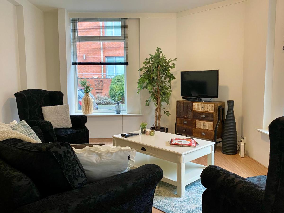 Het Hoekje - 2 Bedroom Family Friendly City Home 흐로닝언 외부 사진